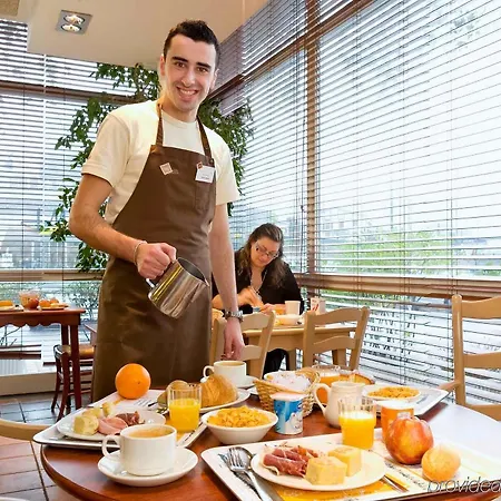 Ibis Otel Irun